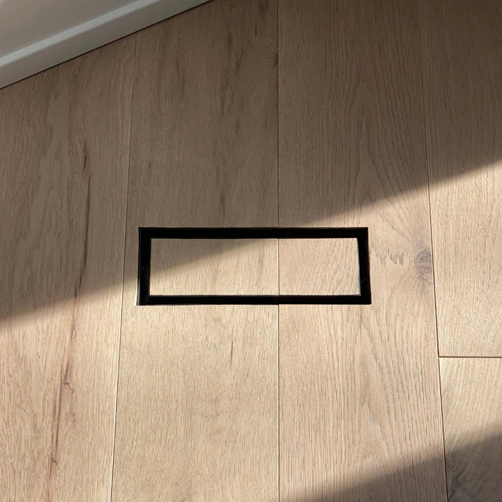 Lite Flushed Floor Vent